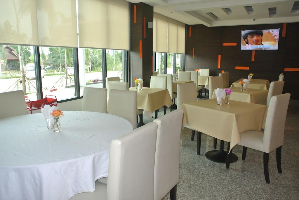 Hotel S Tara Grand Surat Thani Esterno foto