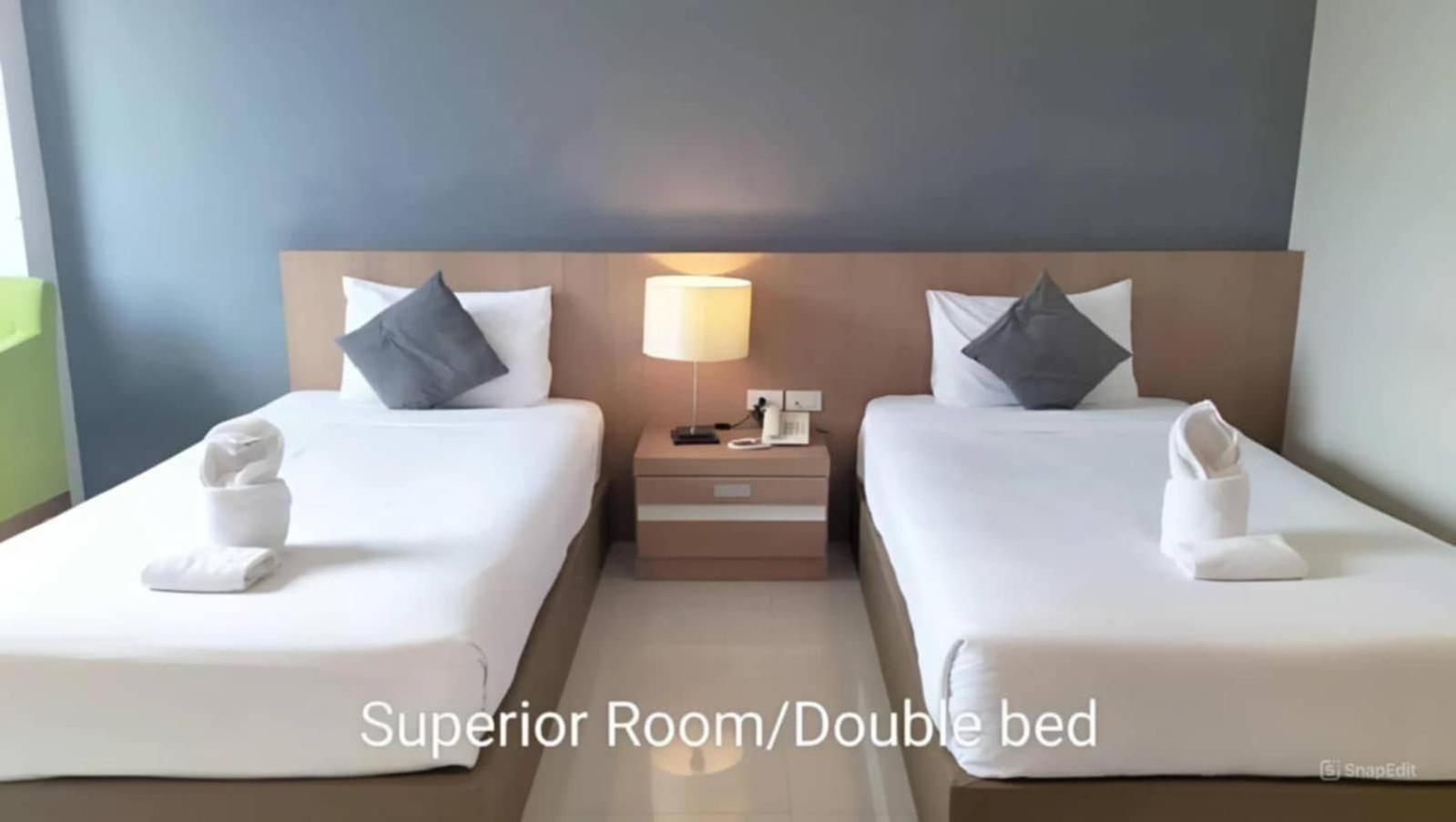 Hotel S Tara Grand Surat Thani Esterno foto