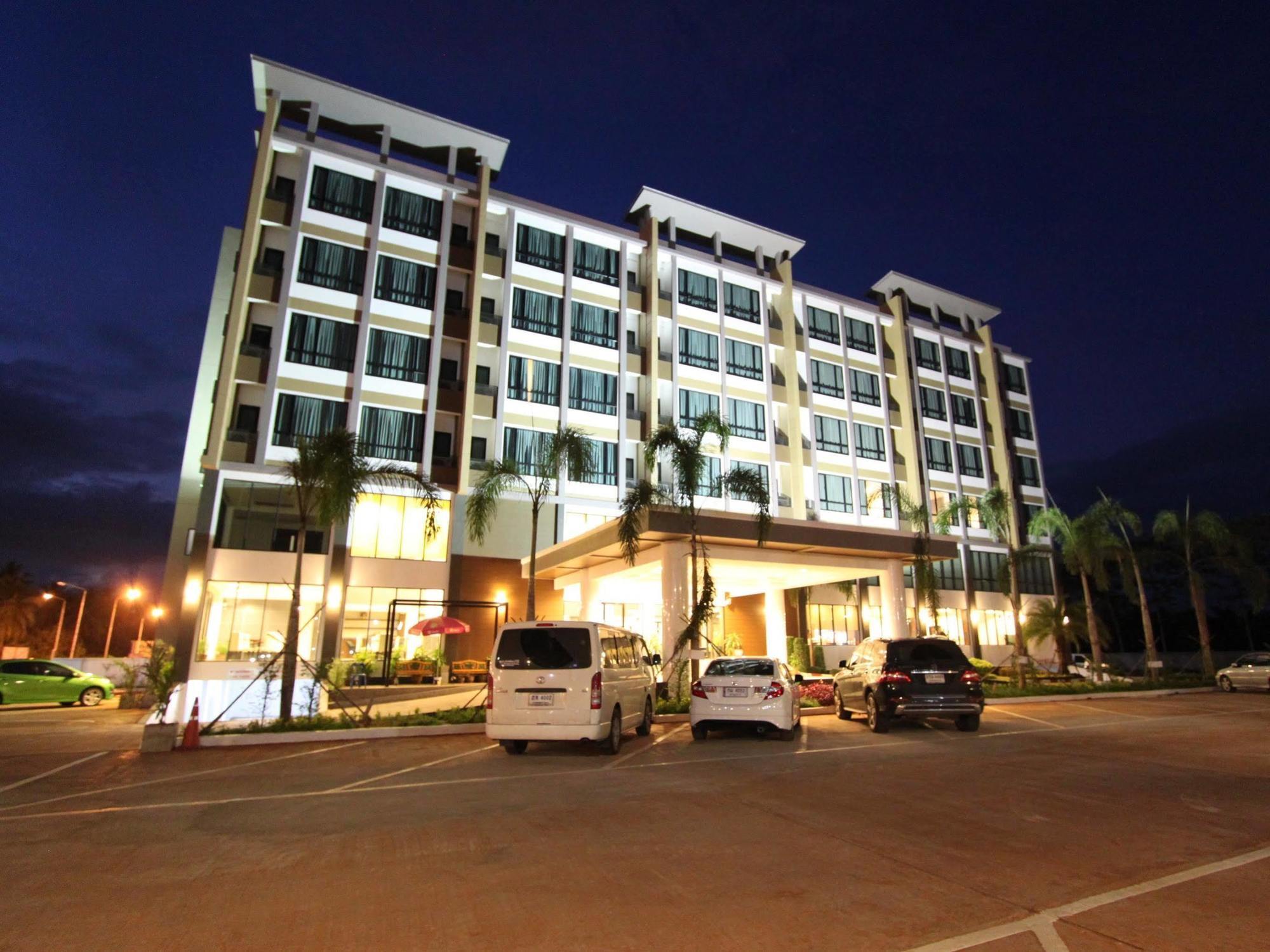 Hotel S Tara Grand Surat Thani Esterno foto